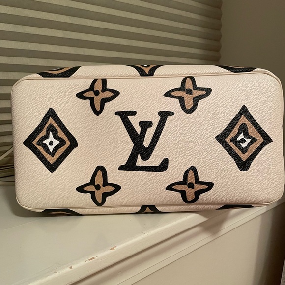 Louis Vuitton Wild at Heart Neverfull cream - Picture 4 of 10